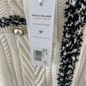 Rebecca Vallance Knit suit skirt size Medium.  NWT never worn